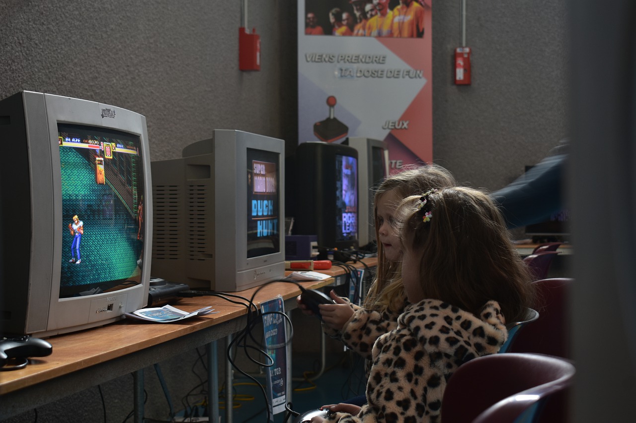 Video Games That Pioneered Online Multiplayer Before It Was Popular